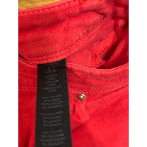 Chico's So Slimming Girlfriend Crop Jeans Women's SZ .5 (US 6) Red Stretch Denim - Picture 5 of 6